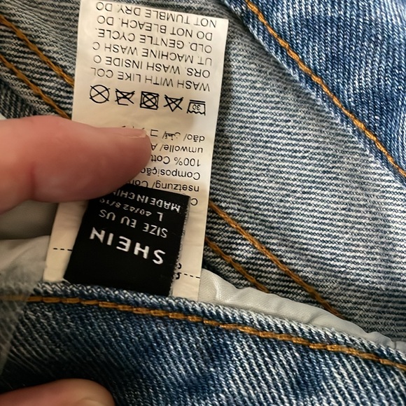 Jeans - Picture 2 of 2